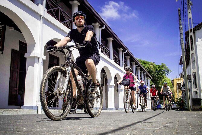Galle Fort by Bicycle from Galle - FAQ