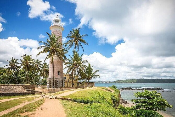 Galle Fort Tour - Honoring the Past at the Tsunami Honganji Vihara