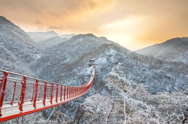 Gamaksan & IceWall Cafe & Eunpyeong HanokVillage & Jingwansa - A Complete Look at the Tour