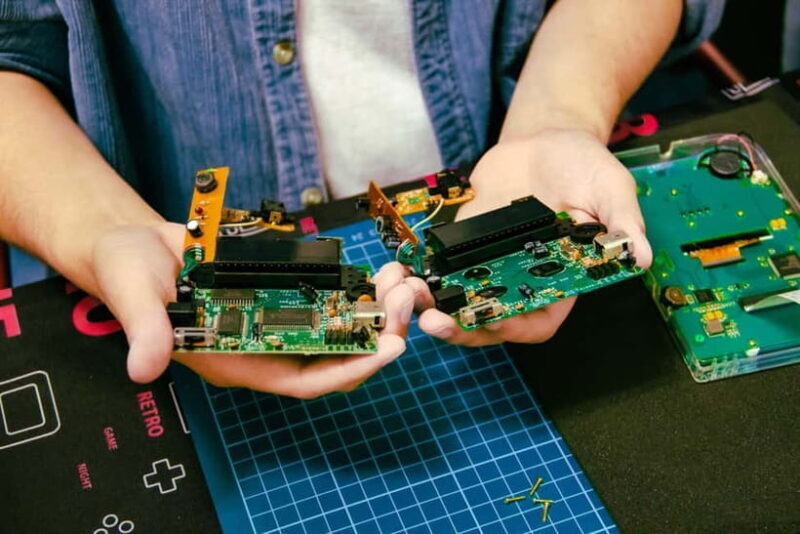 Gameboy Mod Workshop at Akihabara, Tokyo - Practical Details