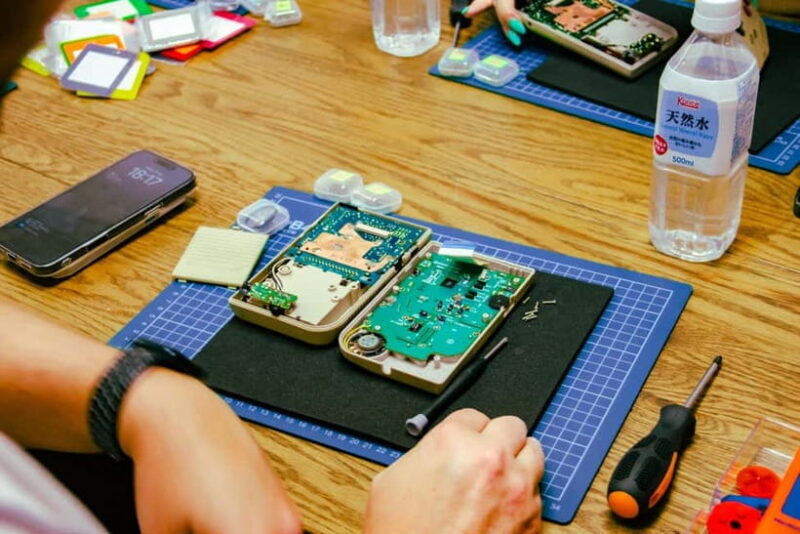 Gameboy Mod Workshop at Akihabara, Tokyo - Who Will Love This Experience?