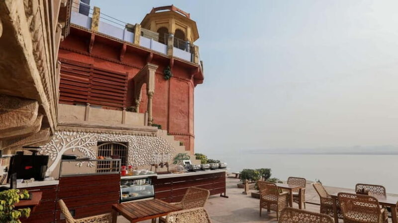 Ganga Ghat Arti with Roof Café Close to Ganges - A Deep Dive into the Varanasi Experience