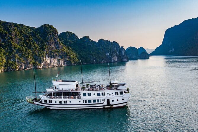 Garden Bay Cruises - Traditional Wooden Boat to Bai Tu Long Bay - Introduction: What’s on Offer?