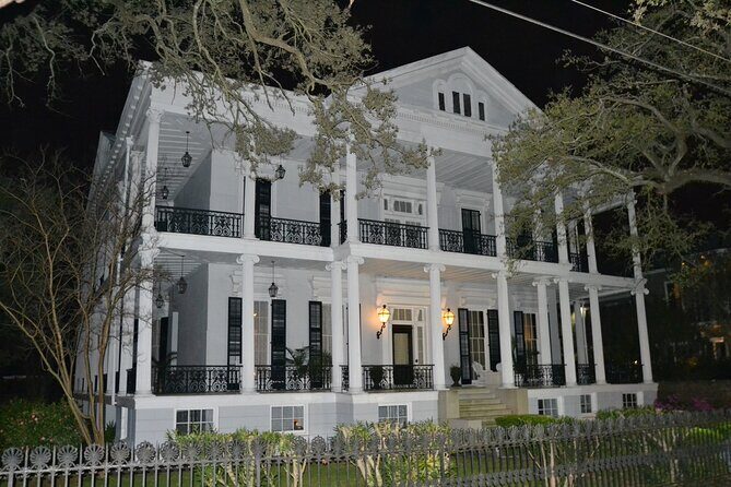 Garden District and Lafayette Cemetery Guided Walking Tour - Exploring the Garden District: A Visual Feast