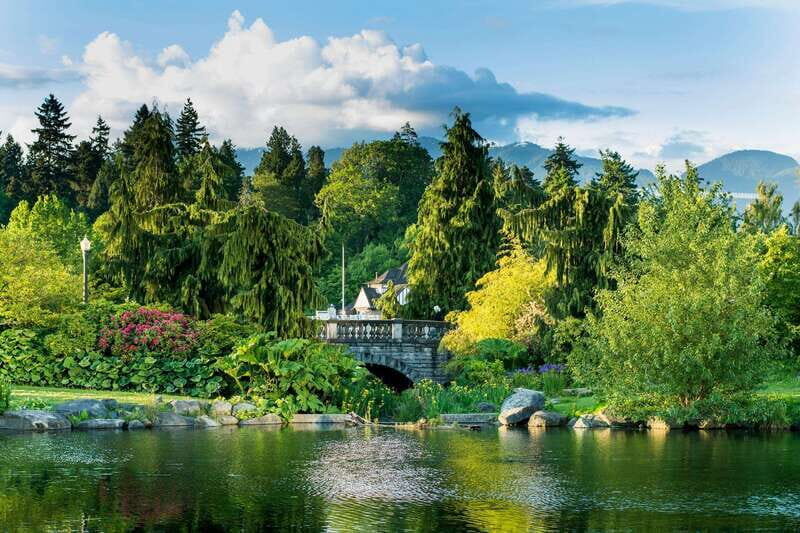 Gastown Discovery: A Family Tour Through Vancouvers Heart - An In-Depth Look at the Gastown Discovery Tour