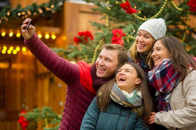 Get in the holiday spirit with a scavenger hunt by Holly Jolly Hunt in El Paso - A Walkthrough of the Holly Jolly Hunt Experience