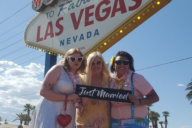 Get Married at the Fabulous Las Vegas Sign + Photos - Duration and Group Size