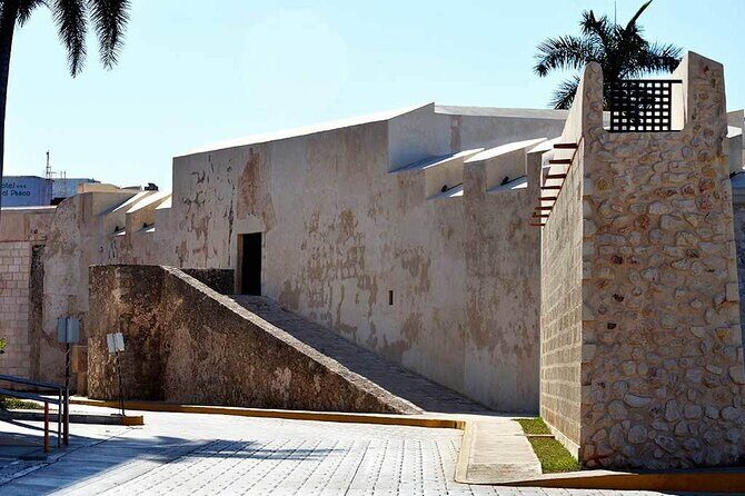 Getting to know the cultural heritage of Campeche on a walking tour - An In-Depth Look at the Tour