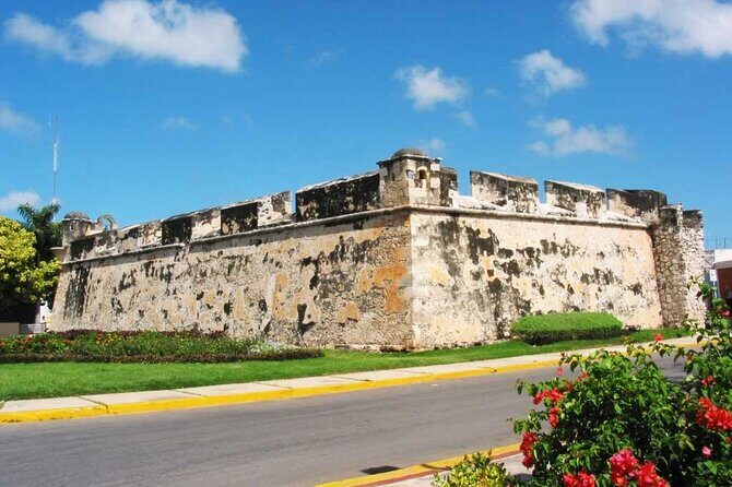 Getting to know the cultural heritage of Campeche on a walking tour - Practical Tips