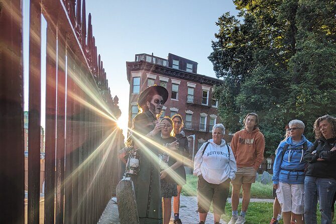 Ghosts and Gravestones Boston Nightwalk - The Eerie Tales and Ghostly Legends