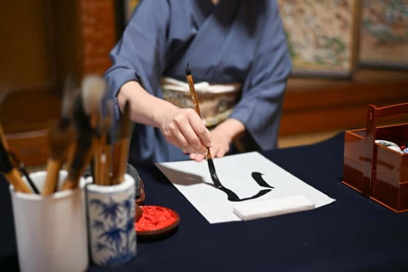 Gifu: Calligraphy Workshop with Japanese Masu Box - FAQs