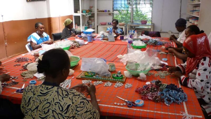 Giraffe Center and Karen Blixen Museum Tour from Nairobi - Introduction