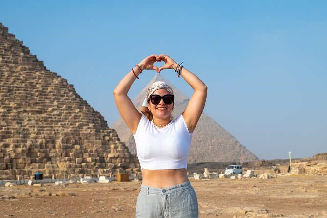 Giza Pyramids and Sphinx with Camel ride & Mummification Temple - FAQ
