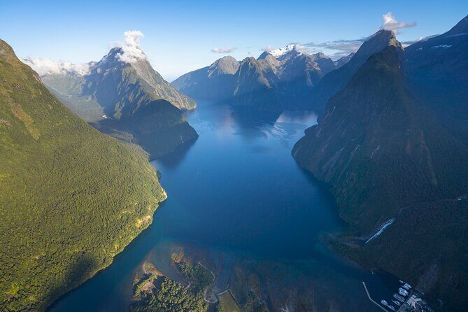 Glacier Galore Helicopter Scenic Flight from Milford Sound - Who Should Consider This Tour?
