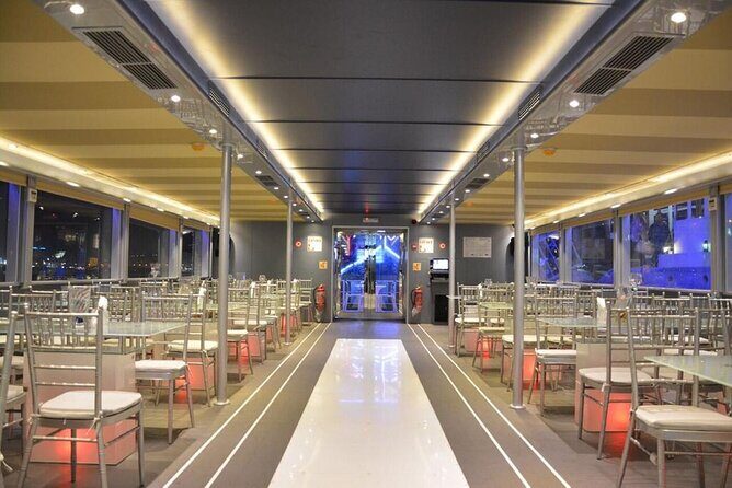 Glass Cruise in Dubai Marina with Dinner - Visualizing the Experience: What Youll See and Feel