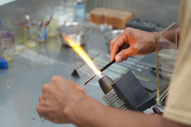 Glass Experience Studio: Craft Your Own Unique Accessories - Who Will Love This Experience?