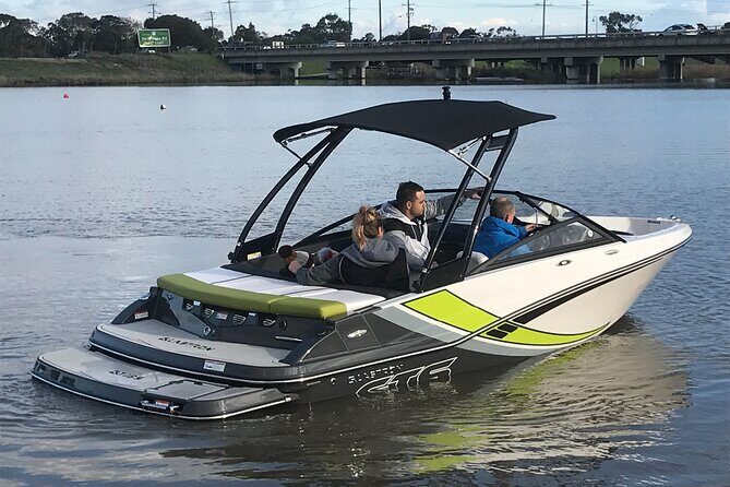 Glastron Boat Rental - An Authentic Kelowna Water Adventure: What You Can Expect