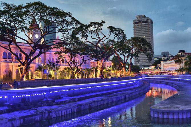 Glittering Night at Lake Symphony, River of Life & Saloma Bridge - An In-Depth Look at the Tour Experience