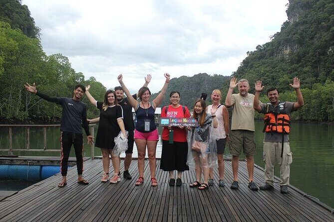Glow-in-the-Dark Mangrove Adventure  Night Safari Plus Dinner - Key Points