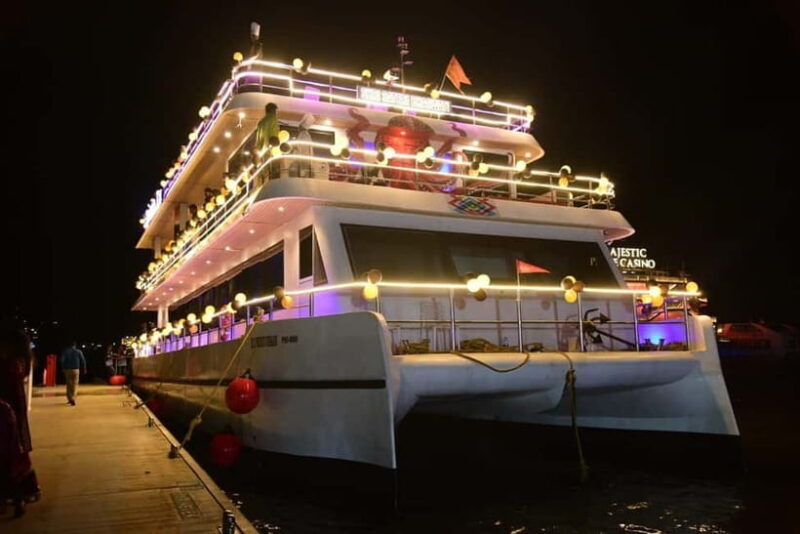 Goa: Triple Deck Family Dinner Cruise and Performances - Key Points