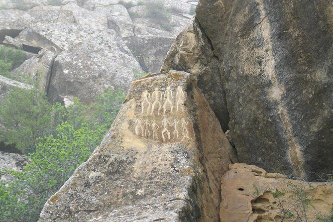 Gobustan & Mud Volcanoes Half Day Adventure - Practical Considerations: What to Expect
