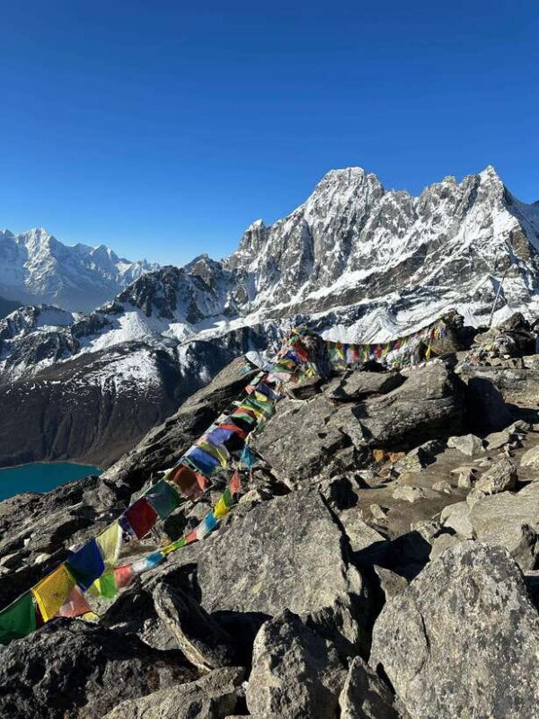 Gokyo Valley Circuit Trek 13 Days - Key Points