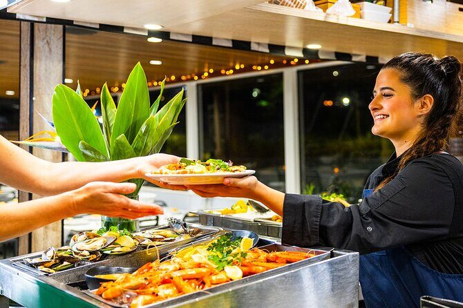 Gold Coast Buffet Dinner Sightseeing Cruise - A Detailed Look at the Experience