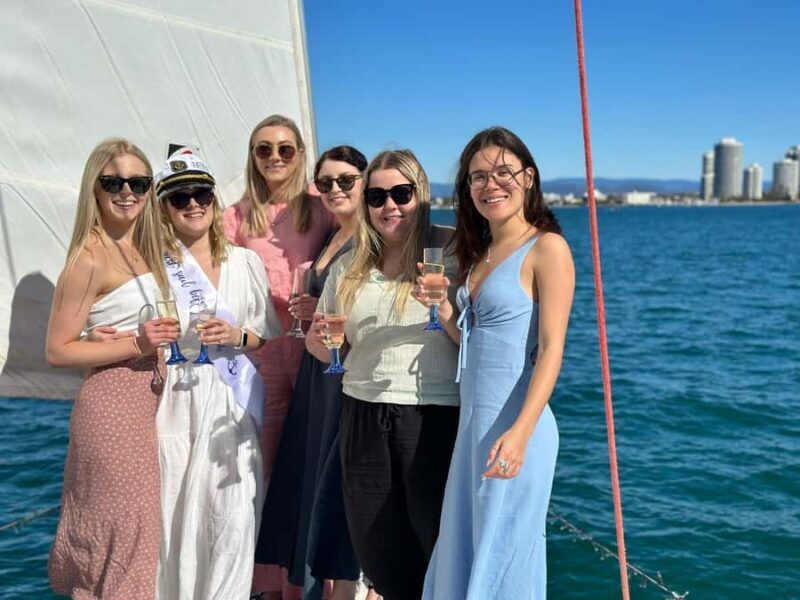 Gold Coast Private Lunch Sailing Charter for up to 10 guests - Wildlife and Scenic Highlights