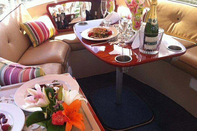 Gold Coast Skippered Canal Cruise - Introduction