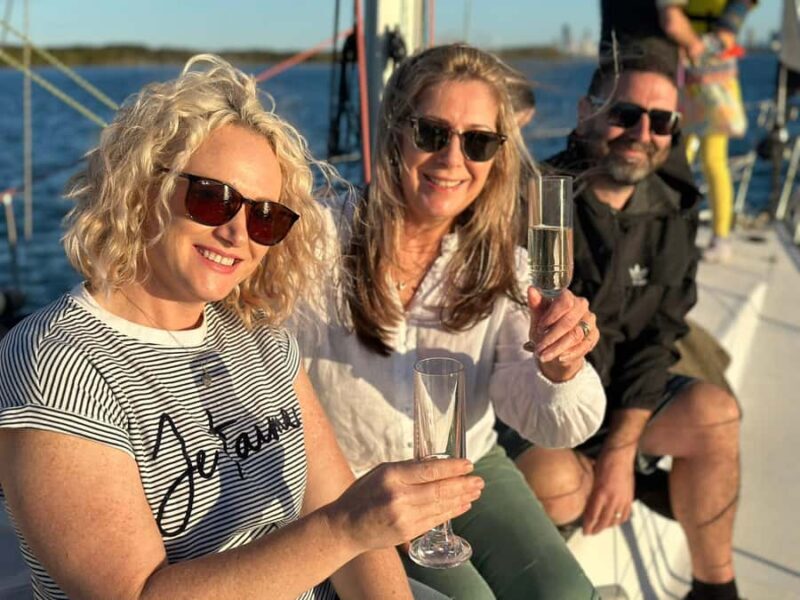 Gold Coast: Sunset Sailing Cruise incl food & drinks - Who Will Love This Tour?