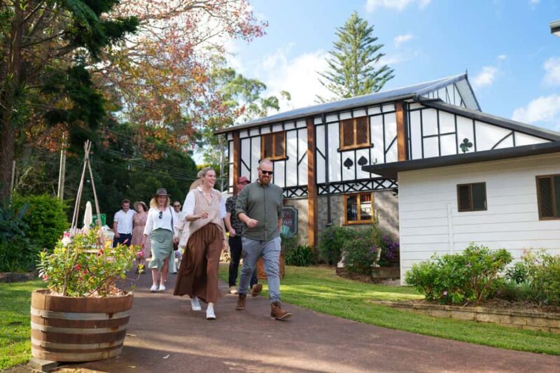 Gold Coast: Tamborine Mountain Wine Tour with 2-Course Lunch - Who Should Book This Tour?