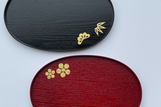 Gold Leaf Crafting in Higashi Chayagai, Kanazawa - Key Points
