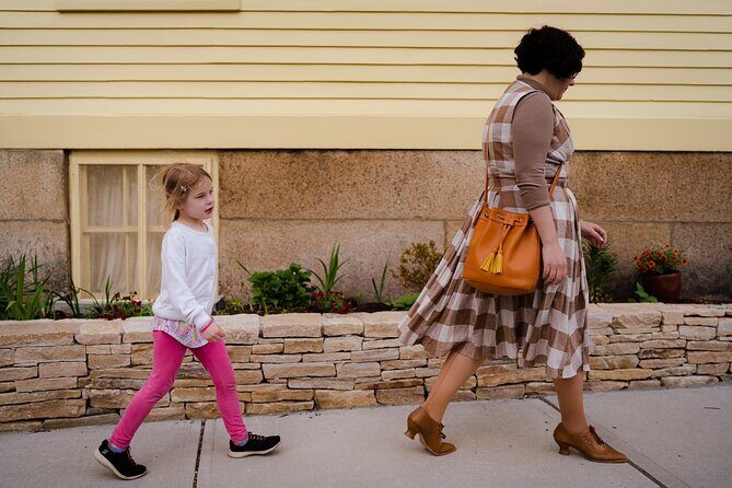 Golden Age to Gilded Age Newport's Transformation Walking Tour - Who Should Take This Tour?