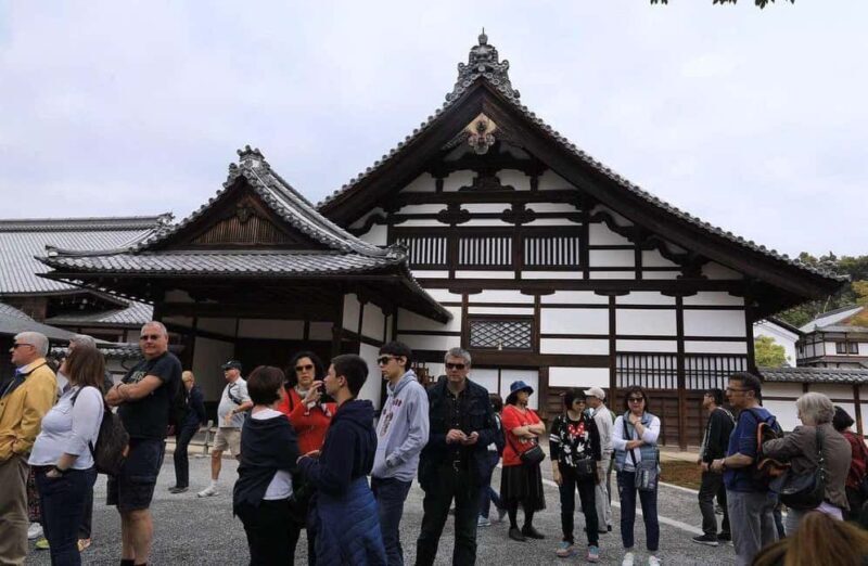 Golden Reflections: Morning at Kinkaku-ji & Zen Gardens - The Calm of a Morning Tour
