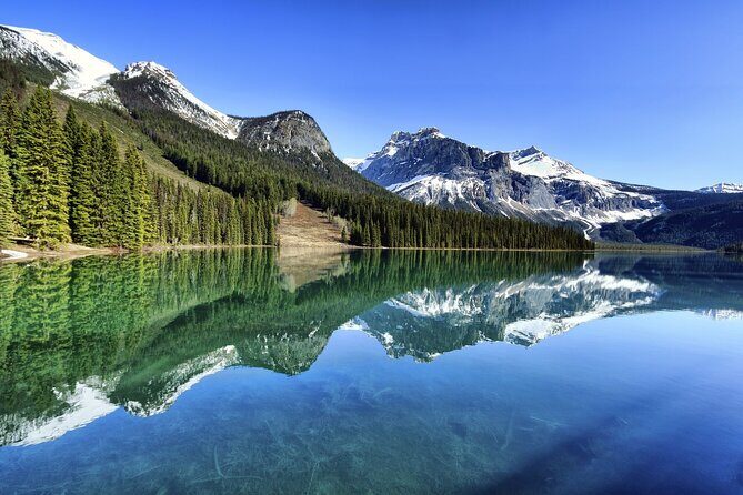 Golden Sky Bridge & Yoho National Park Private Day Tour - Emerald Lake: A Pristine Gem