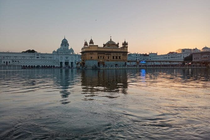 Golden Temple to Wagah Border: A Complete Amritsar Day Experience - Exploring the Itinerary in Detail