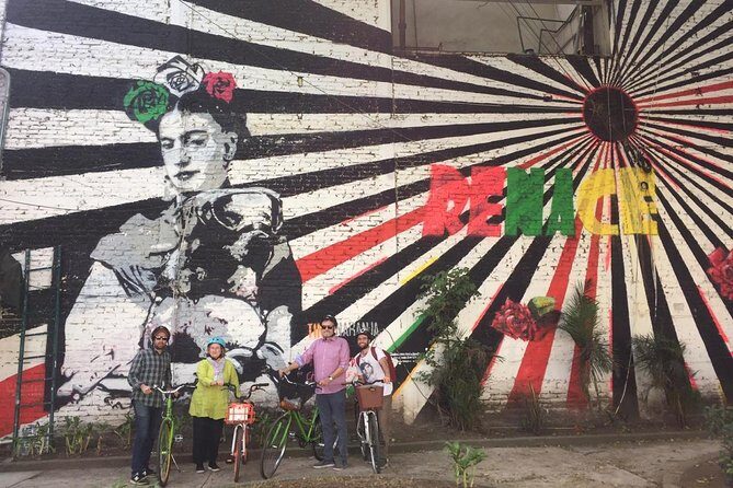 Graffiti & Urban Art Biketour w/ taco stop - Key Points