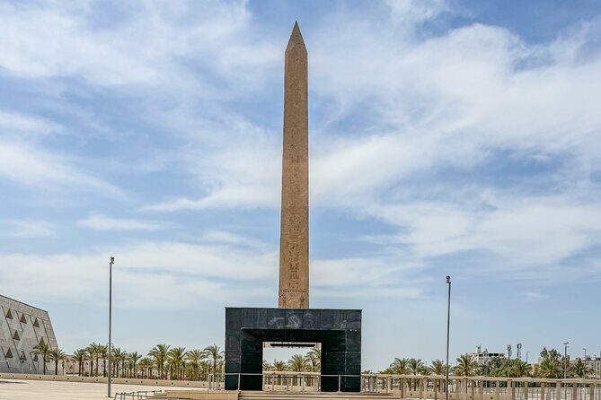 Grand Egyptian Museum and Pyramids of Giza Private Tour - The Great Sphinx and Valley Temple
