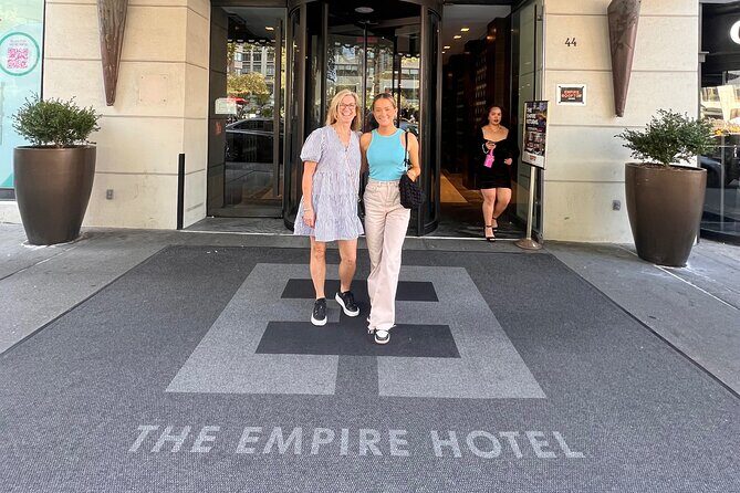 Grand Gossip Girl Tour - FAQ