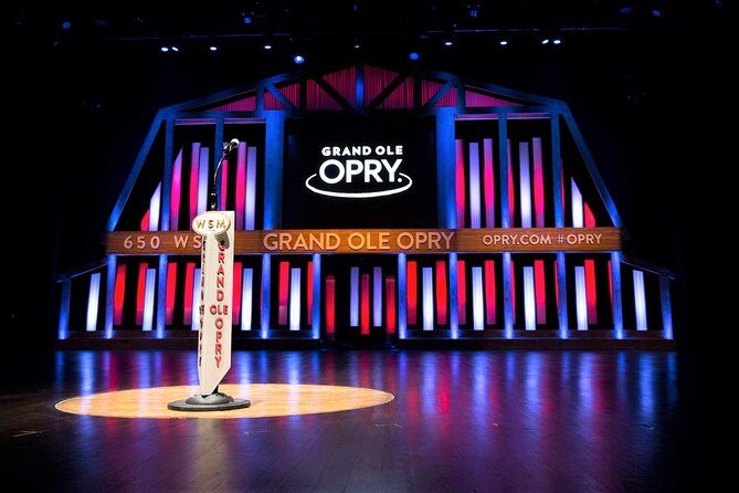 Grand Ole Opry VIP Experience: Admission with Lounge Access and Artist Visit - Does It Represent Good Value?