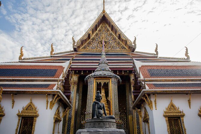 Grand Palace & Wat Arun Immersive Guided Walking Tour 3-Hour - Group Size and Booking Flexibility