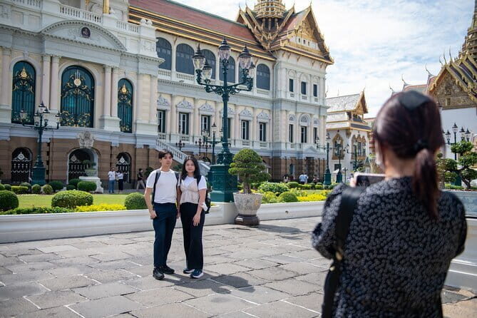 Grand Palace & Wat Phra Kaew Walking Tour with Professional Guide - Who Should Consider This Tour?