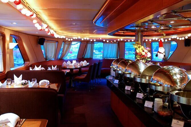 Grand Pearl Dinner Cruise ticket - Key Points