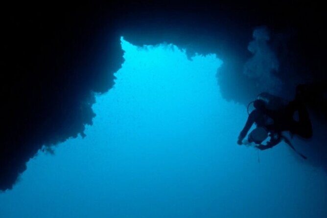Grand Safari including Snorkeling at the Blue Hole and a Camel Ride along the Gulf of Aqaba - An Overview of What to Expect