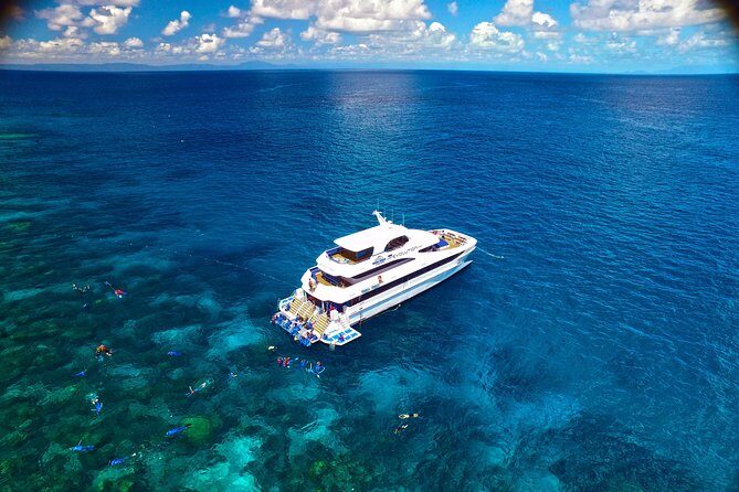 Great Barrier Reef Cruise - Gold Class VIP Lounge Package - Authentic Feedback from Travelers