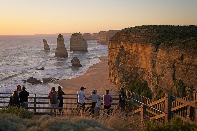 Great Ocean Road Must-See Extended Tour 12 Apostles & Beyond - The Showstoppers: Twelve Apostles, Loch Ard Gorge, and London Bridge