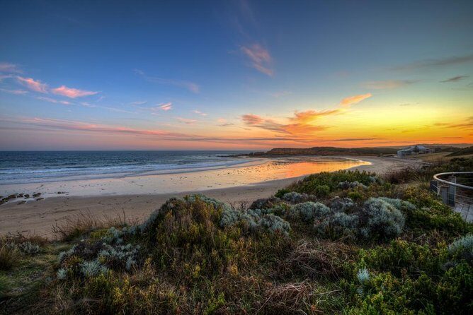 Great Ocean Road Tour with Instagram Sunset views of 12 Apostles - A Quick Refresh at Colac Botanic Gardens