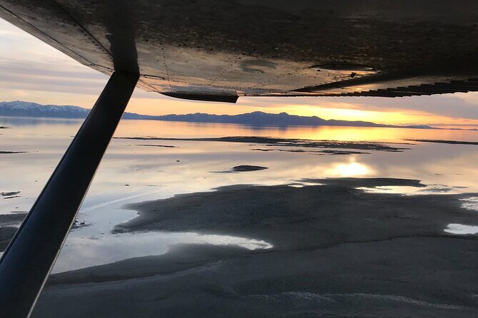 Great Salt Lake Flying Tour - Transportation, Duration, and Group Size