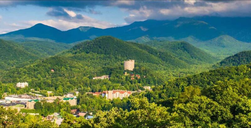 Great Smoky Mountains: Elkmont Historic District Tour - An In-Depth Look at the Tour Itinerary