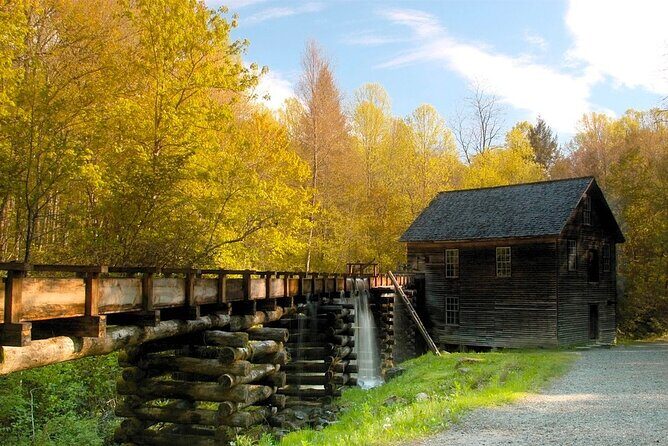 Great Smoky Mountains NP Driving Tour smartphone autoplay APP/GPS - A Deep Dive into the Tour Experience